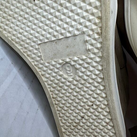 Maurices Size 9 Pull On Closed toe Wedge Ankle Booties Beige Brown Casual - Picture 9 of 12